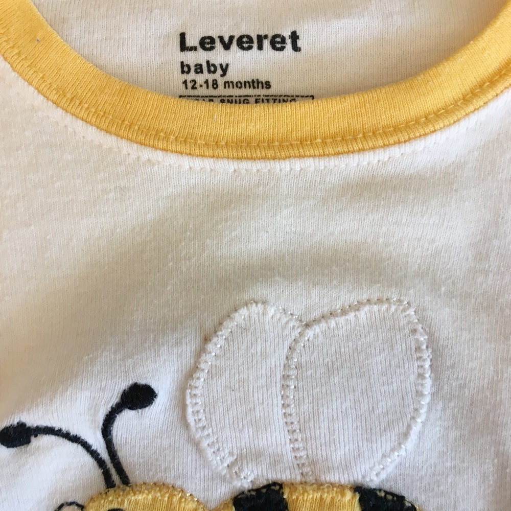 Bee 🐝 top - Picture 3 of 3